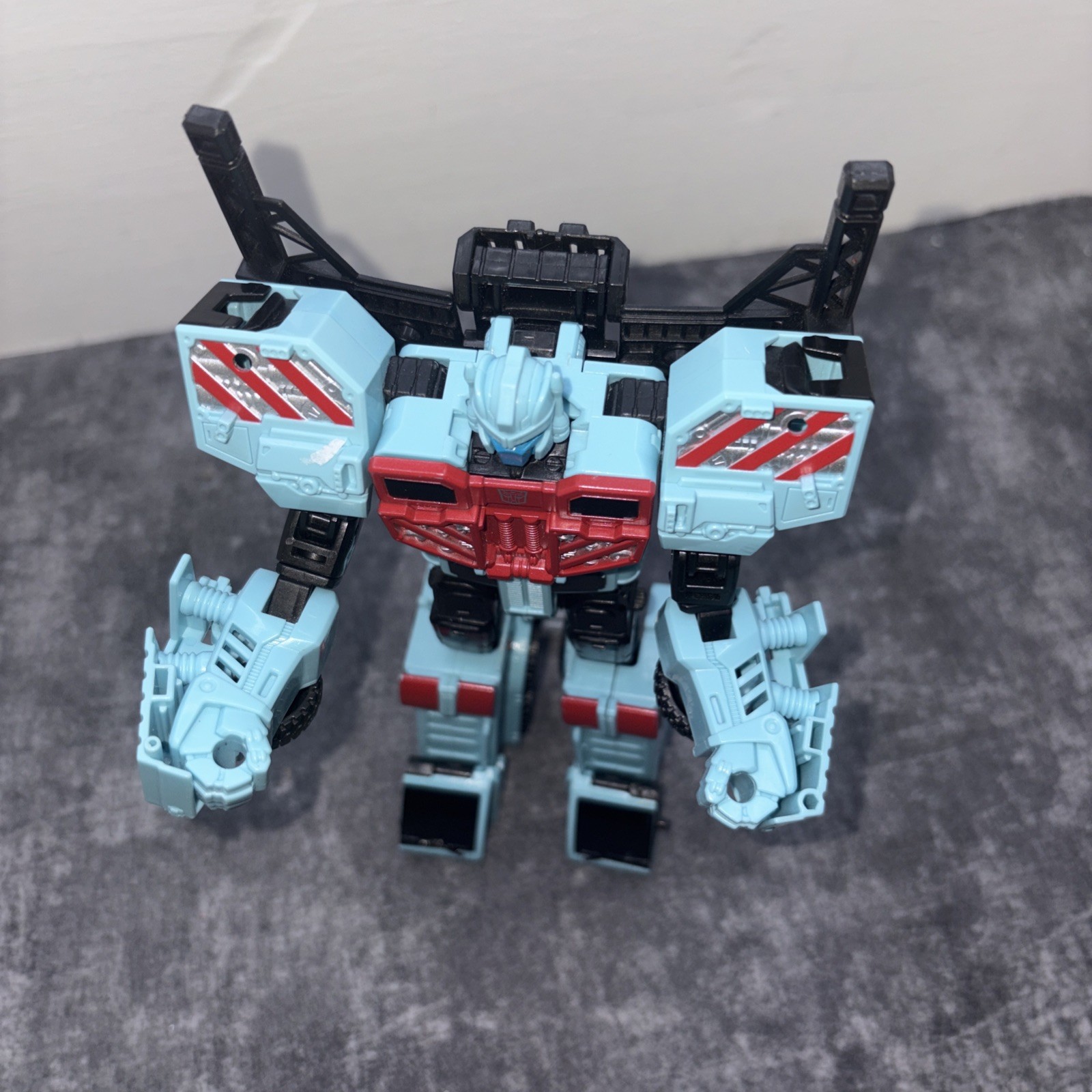 Transformers Generations: Combiner Wars – Protectobot HOT SPOT Incomplete