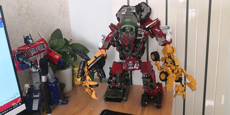 NEW 8 In 1 Oversize Devastator Action Figures Robot Transformation Toy Kids Toys