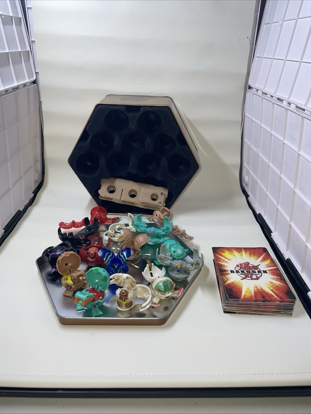 Bakugan Collection 15 Total All B1/B2 With Some Cards Clip And Case 2000s