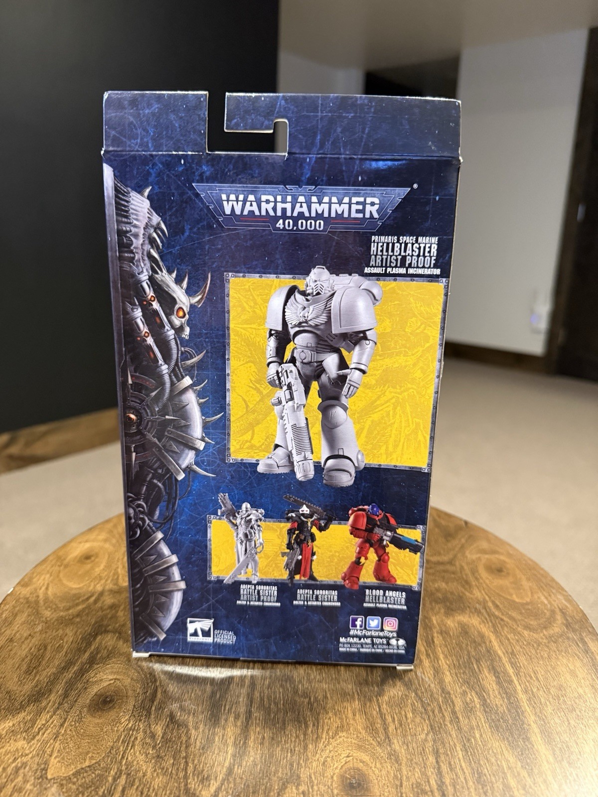 McFarlane Toys Warhammer 40,000 Hellblaster Primaris Space Marine Boxed