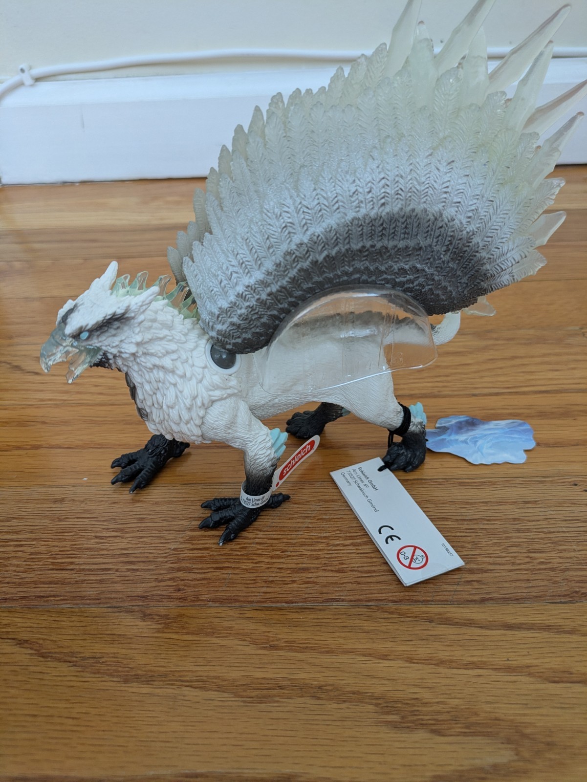 Schleich Ice Griffin Figure 73527 Eldrador Creatures Action figure Movable Wings