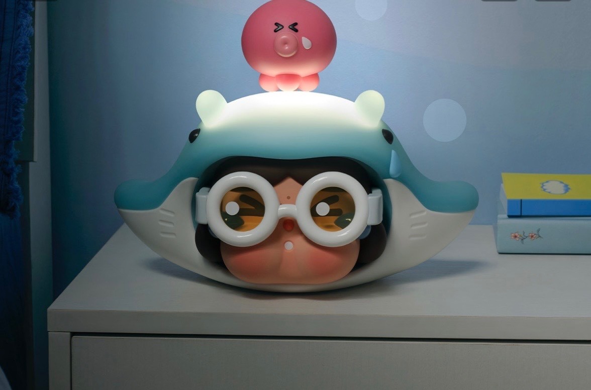 Popmart Crybaby Cry Me An Ocean Lamp