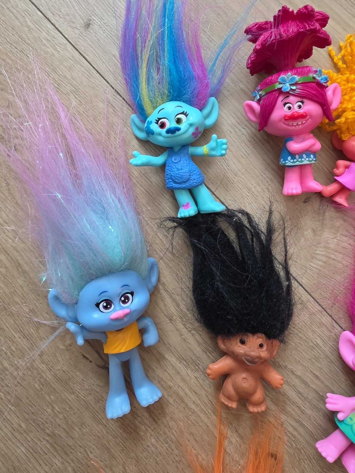 Trolls Movie Dreamworks Small Figures Lot X 13 Poppy Plus Others Plastic Toys