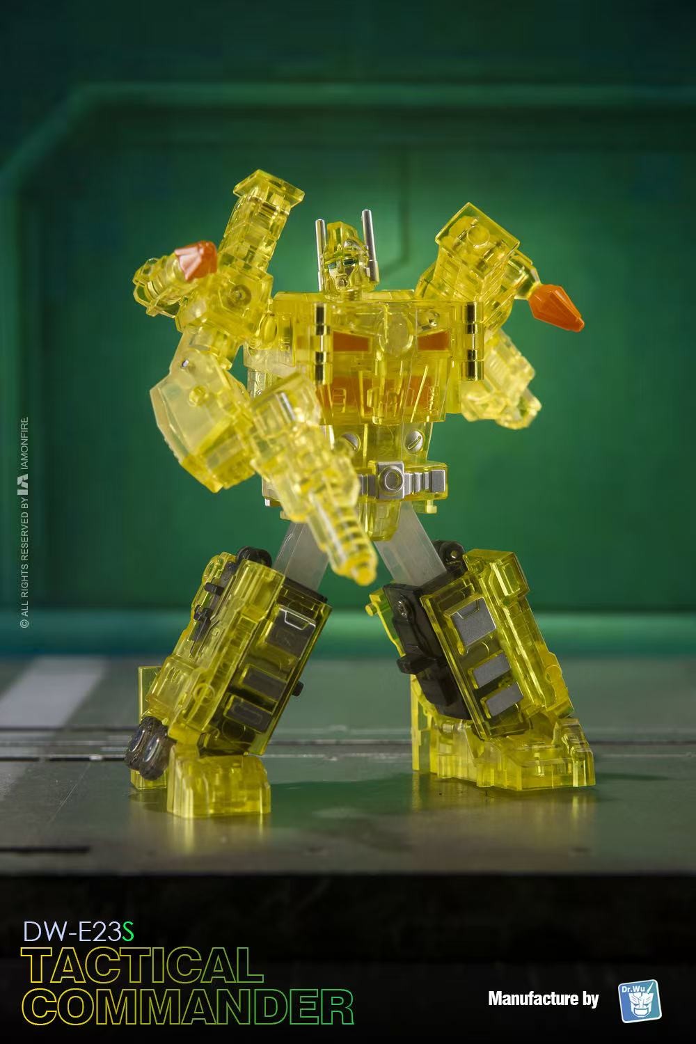 DR.WU DW-E23S TACTICAL COMMANDER Transparent Yellow Magnus MINI 6cm Robot