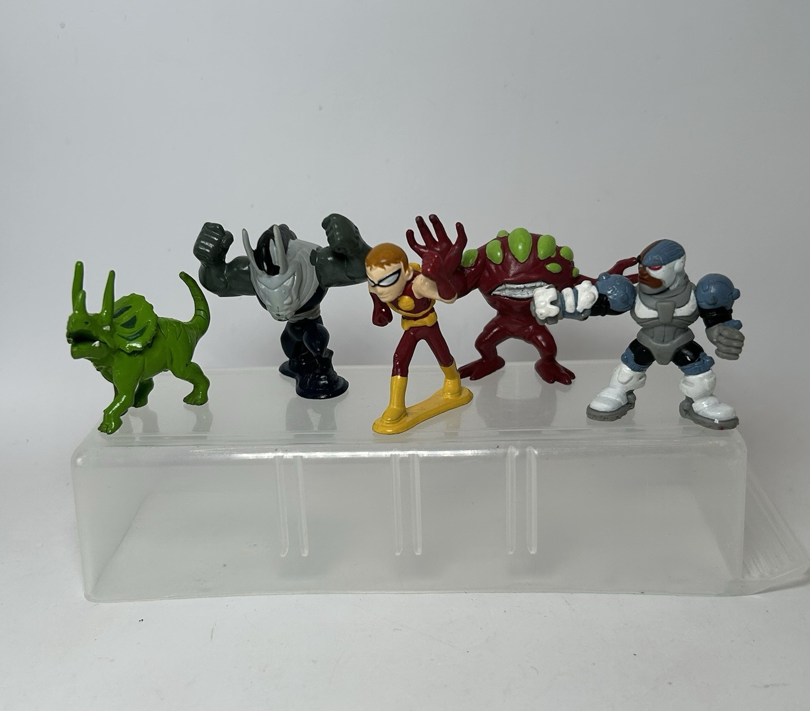 Bandai Teen Titans Comic Book Heroes Series 2 1.5&Prime; Mini Figure Lot