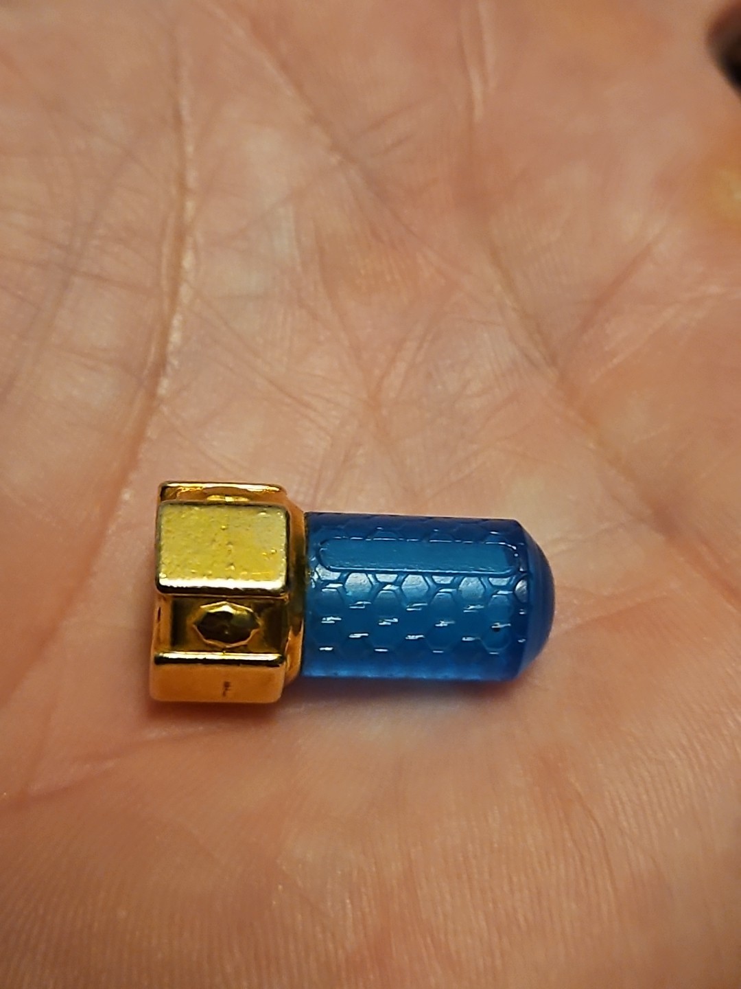 RARE! Authentic Treasure X Robots Gold Dipped Core – Toy Bullet Accessory