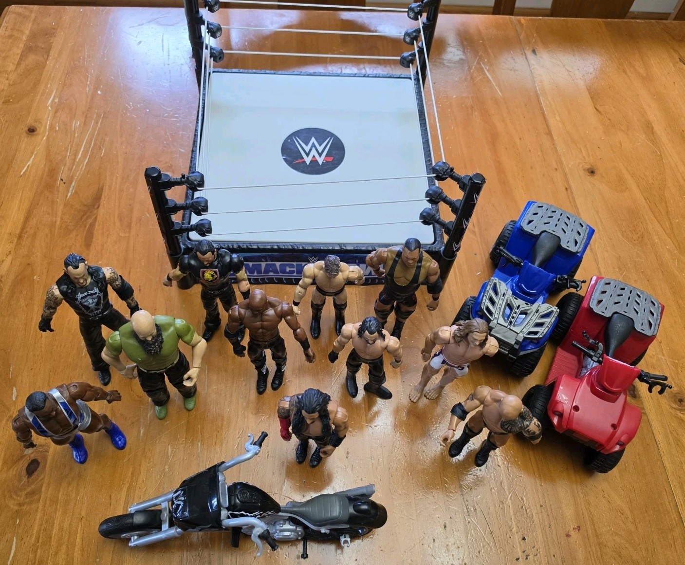 Mattel WWE Wrestling Action Figures Lot + Smack Down Ring Motorcycle 4 Wheelers
