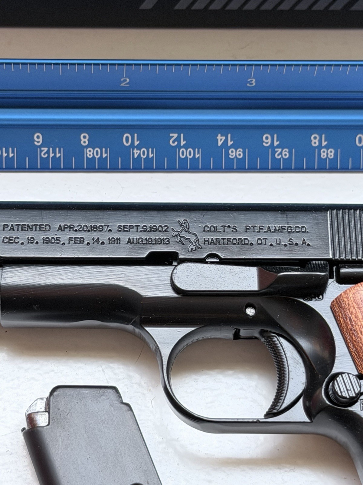 2025 Alloy Army Colt 1911 Shell Eject COLLECTOR Toy Gun 1:2 black wooden handle