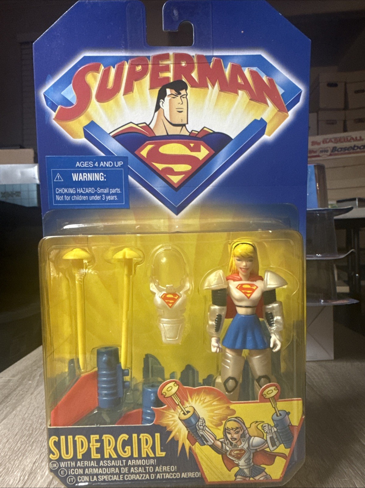 Kenner Superman the Animated Series SUPERGIRL 5&Prime; Action Figure (1998)