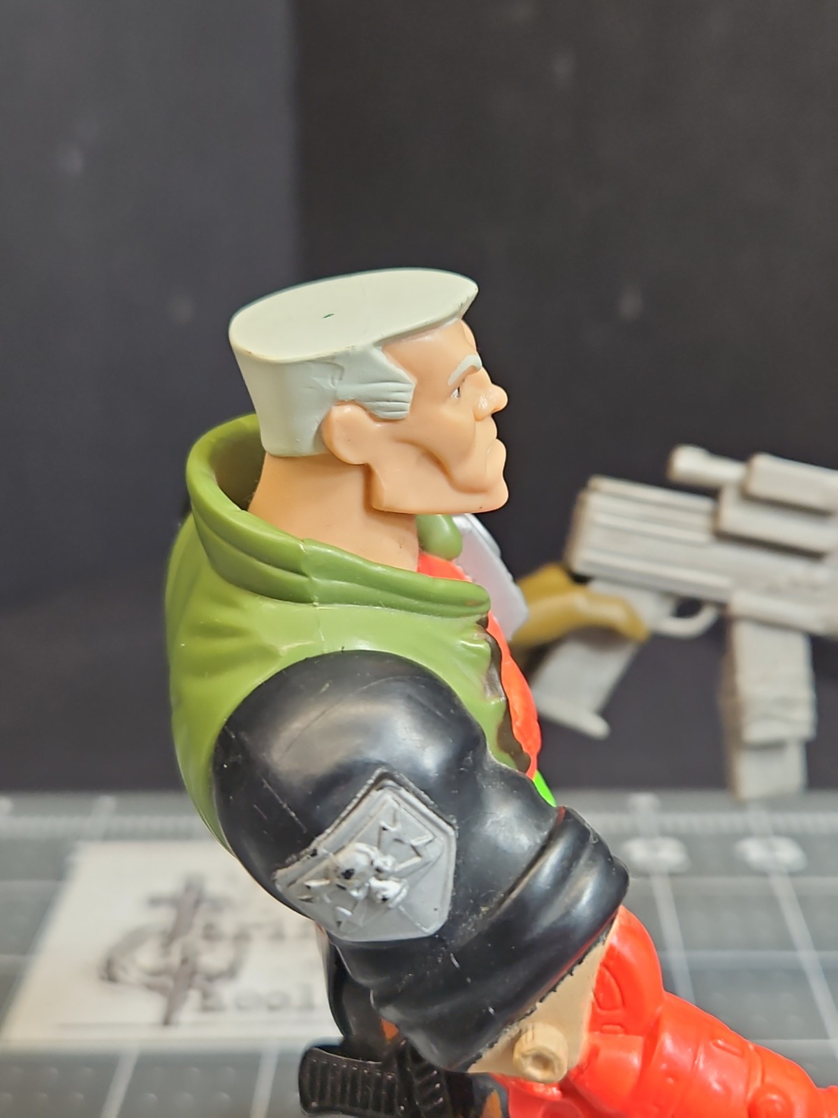 Small Soldiers BATTLE DAMAGE CHIP HAZARD 6&Prime; Figure original 1998 With Weapons
