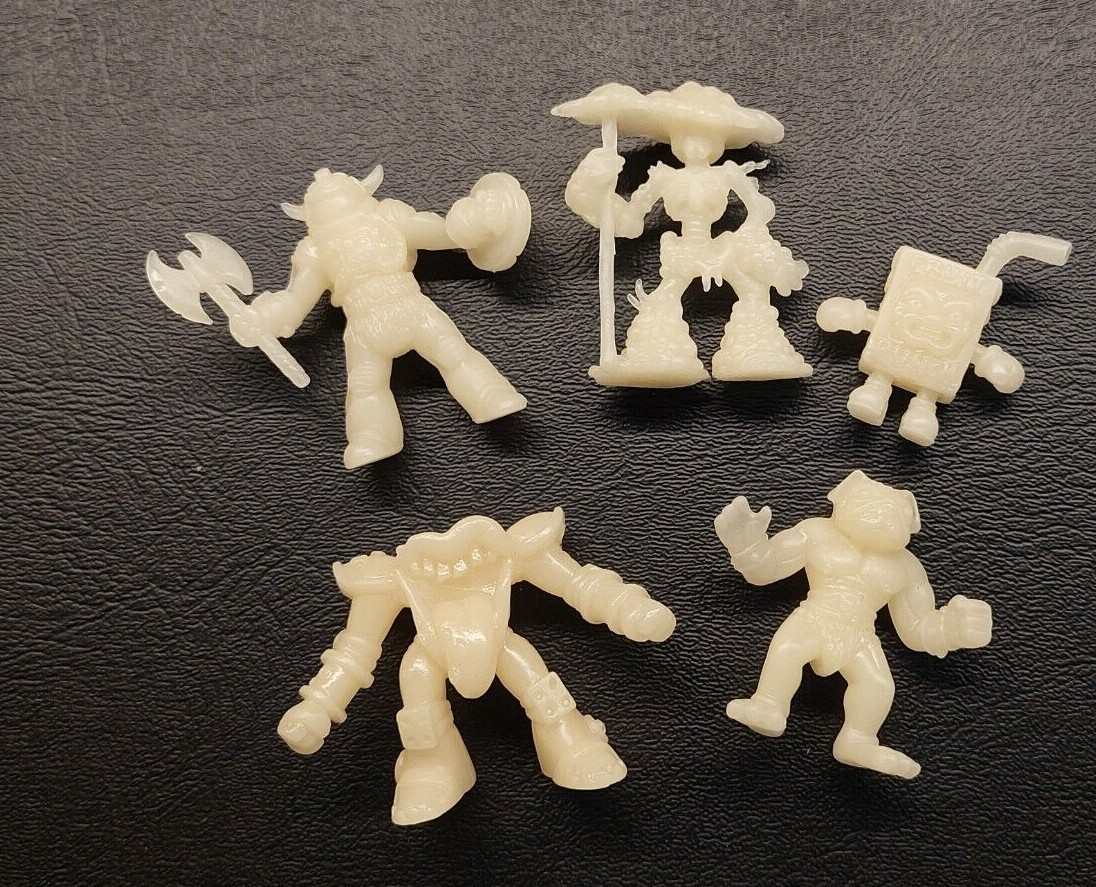 O.M.F.G. OMFG October Toys Mini Figure Set – Series 3 Glow In The Dark