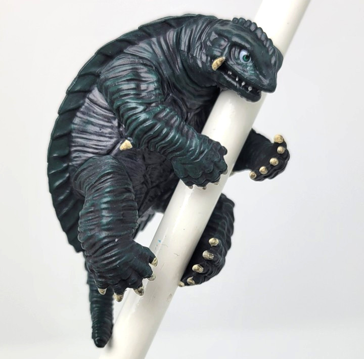 Hugging Gamera 1996 Green Version – 2&Prime; Mini Gashapon Figure Gacha Genco