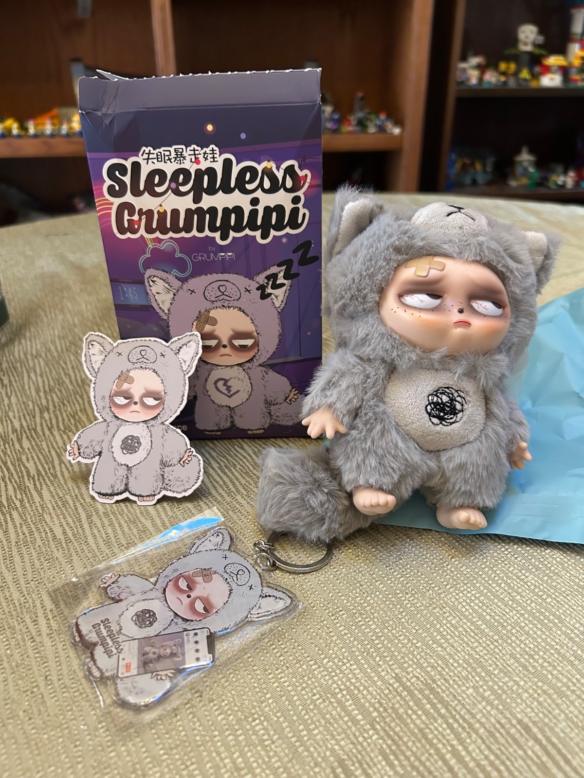 Sleepless Grumpipi Vinyl Face Plush Pendant with Extra Keychain – Fan Fan
