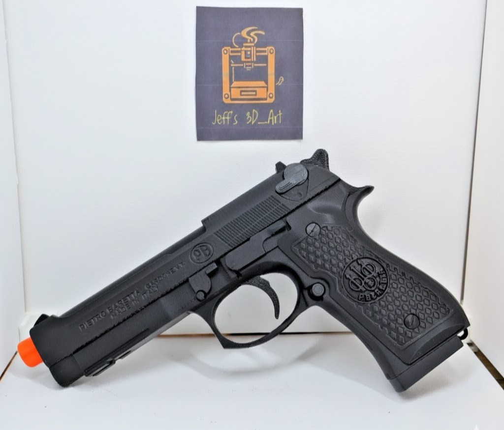 Beretta 92 FS (M9) Pistol 1:1 Prop Cosplay Costume