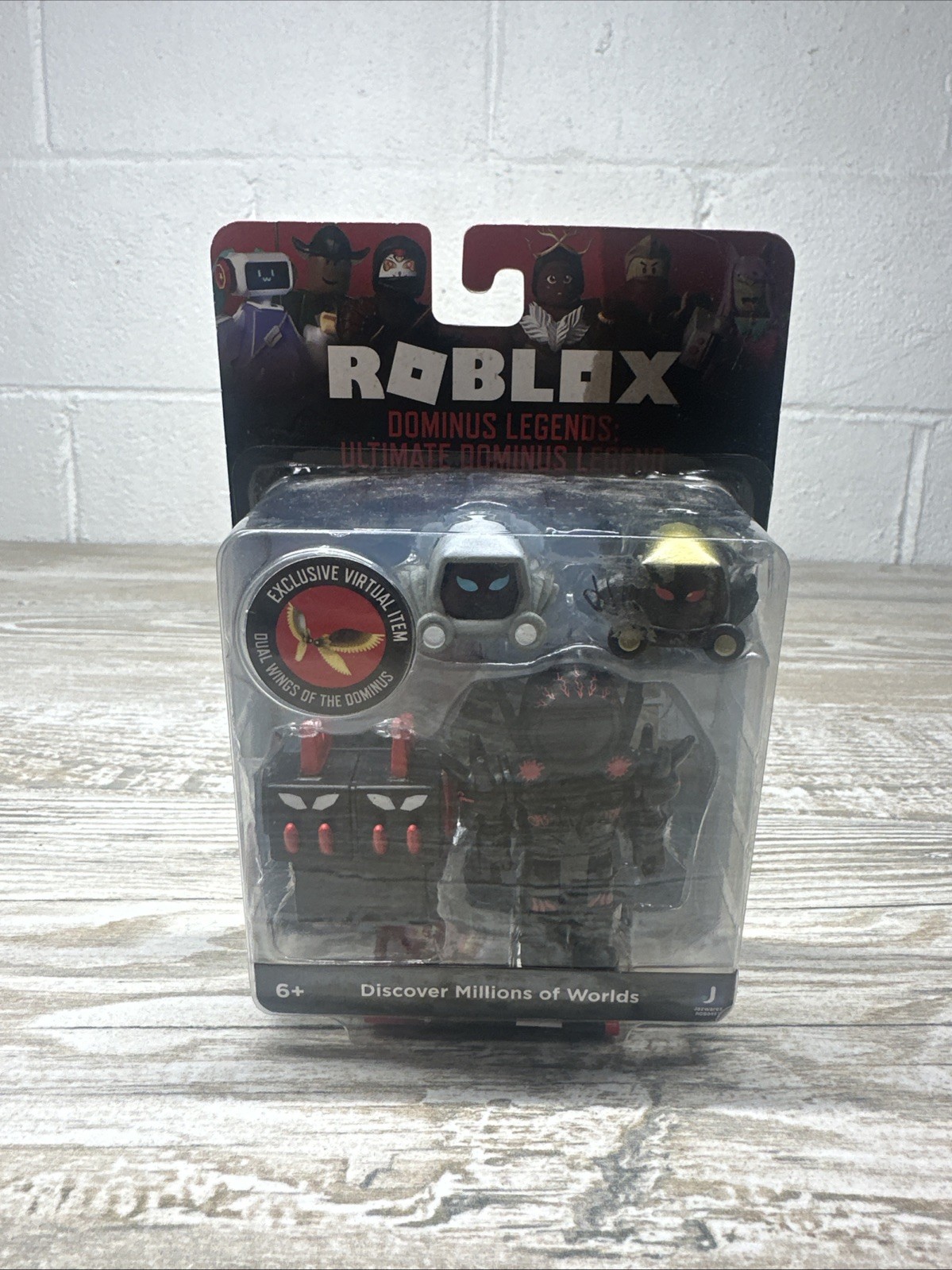 Roblox ULTIMATE DOMINUS LEGEND 2.5 In Figure Dual Wings Virtual Code Accessory
