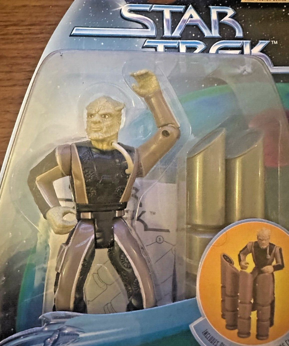 PLAYMATES STAR TREK WARP FACTOR SERIES 2 JEM&rsquo;HADAR SOLDIER W Engineering Concole