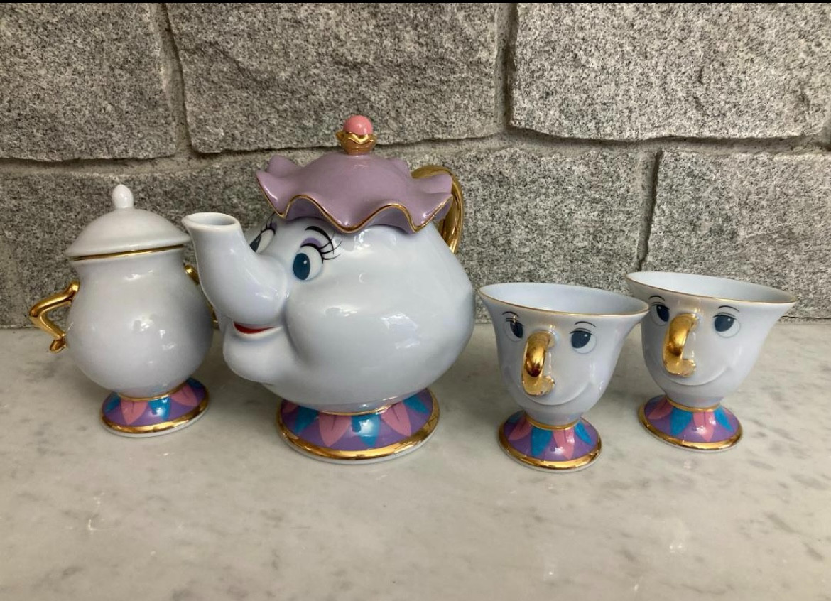 Beauty and the Beast Mrs. Potts & Chip Tea Set of 4 Tokyo Disney Resort Used