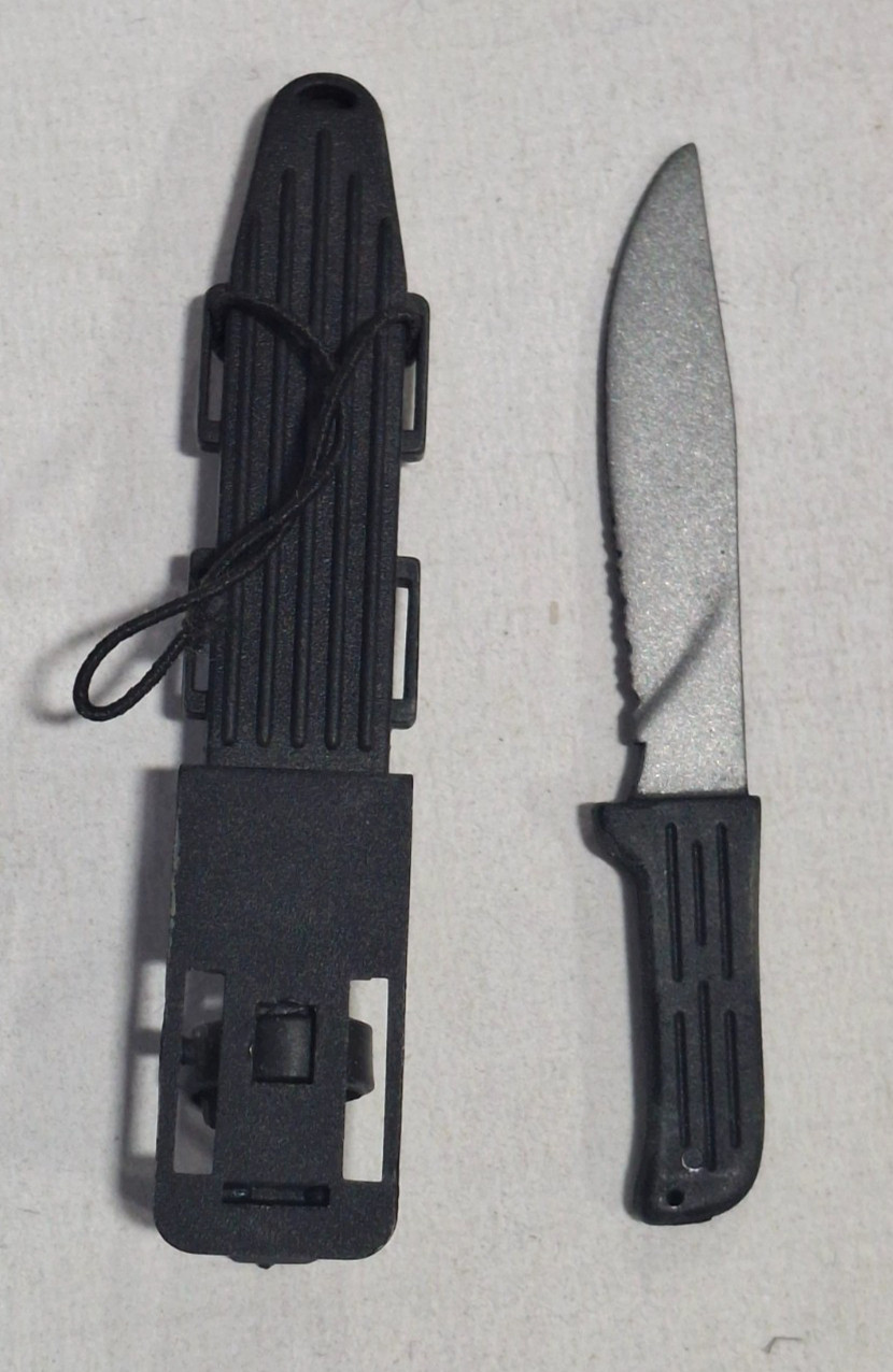 Hot Toys 1/6 Scale Modern Soviet Fighting Knife for 12&Prime; Figures JM-526