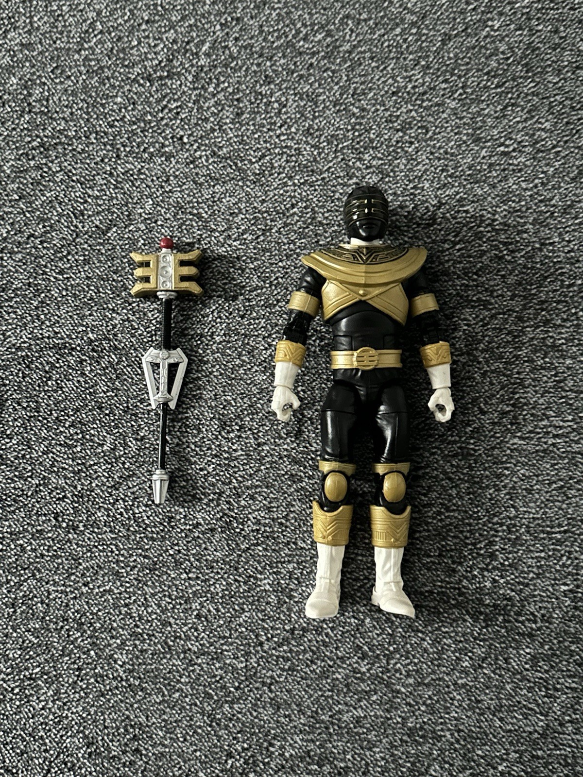 Hasbro Power Rangers Lightning Collection 6&Prime; Zeo Gold Ranger Action Figure Loose