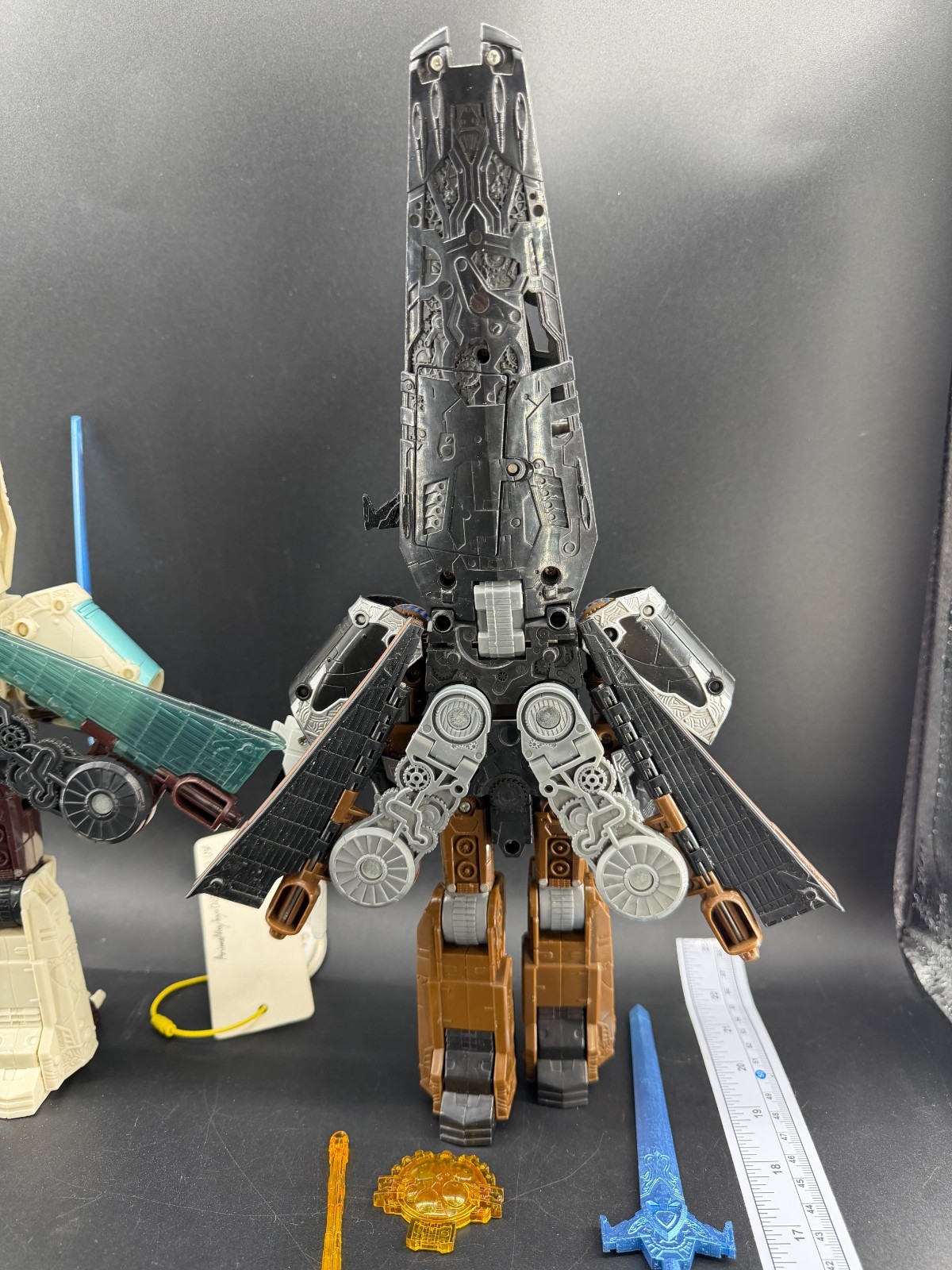 Transformers Vector Prime(or2.0) & Safeguard Complete Cybertron VoyagerClass USA