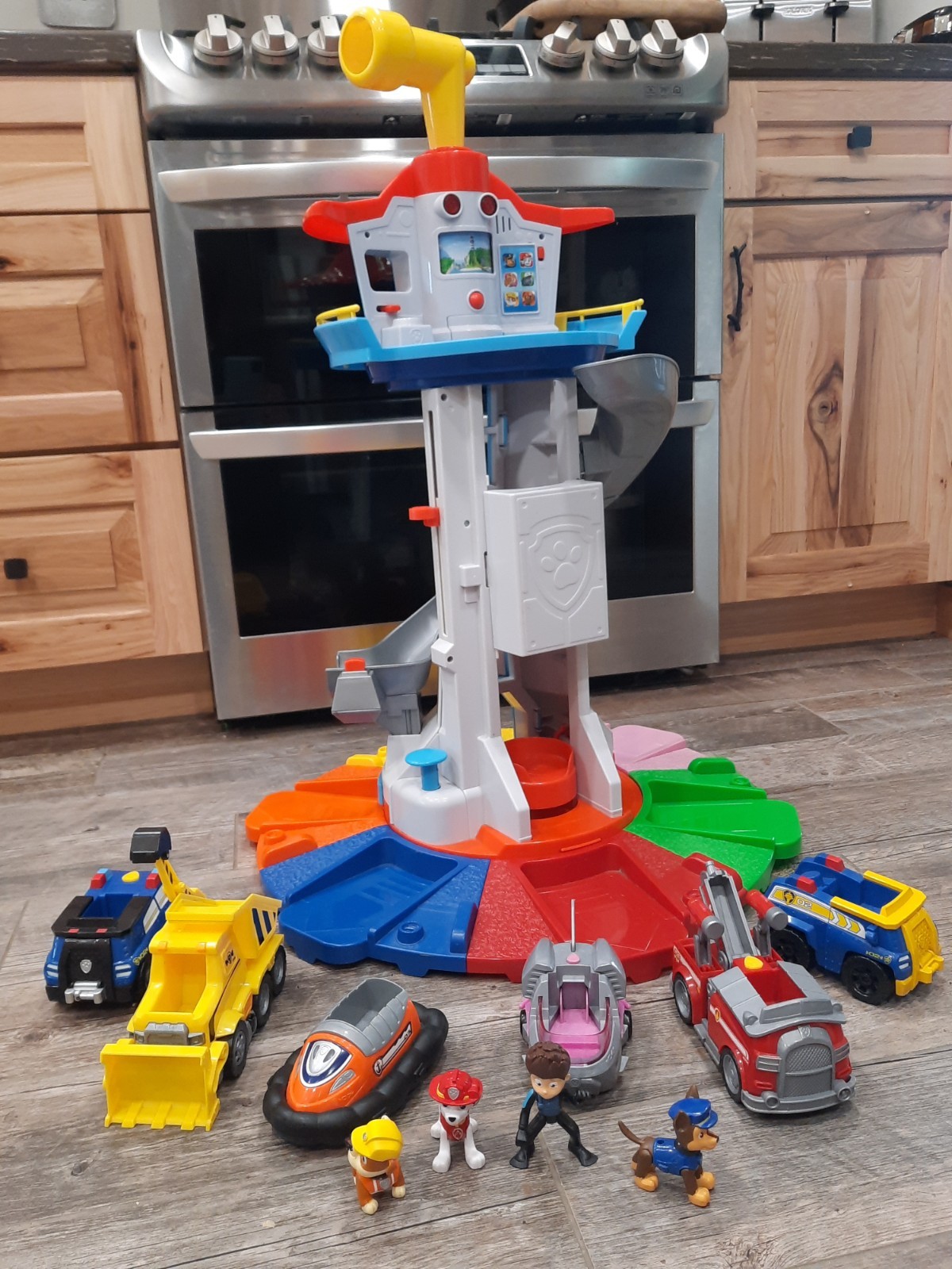 Paw Patrol My Size 33&Prime; Lookout Tower Tested 4 Figures 6 Vehicles Works Clean
