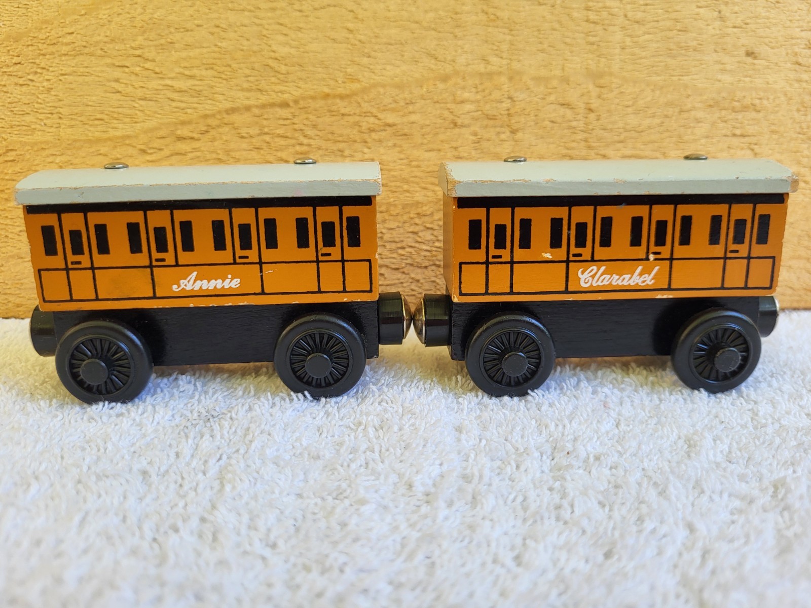Thomas & Friends Wooden Railway Annie and Clarabel