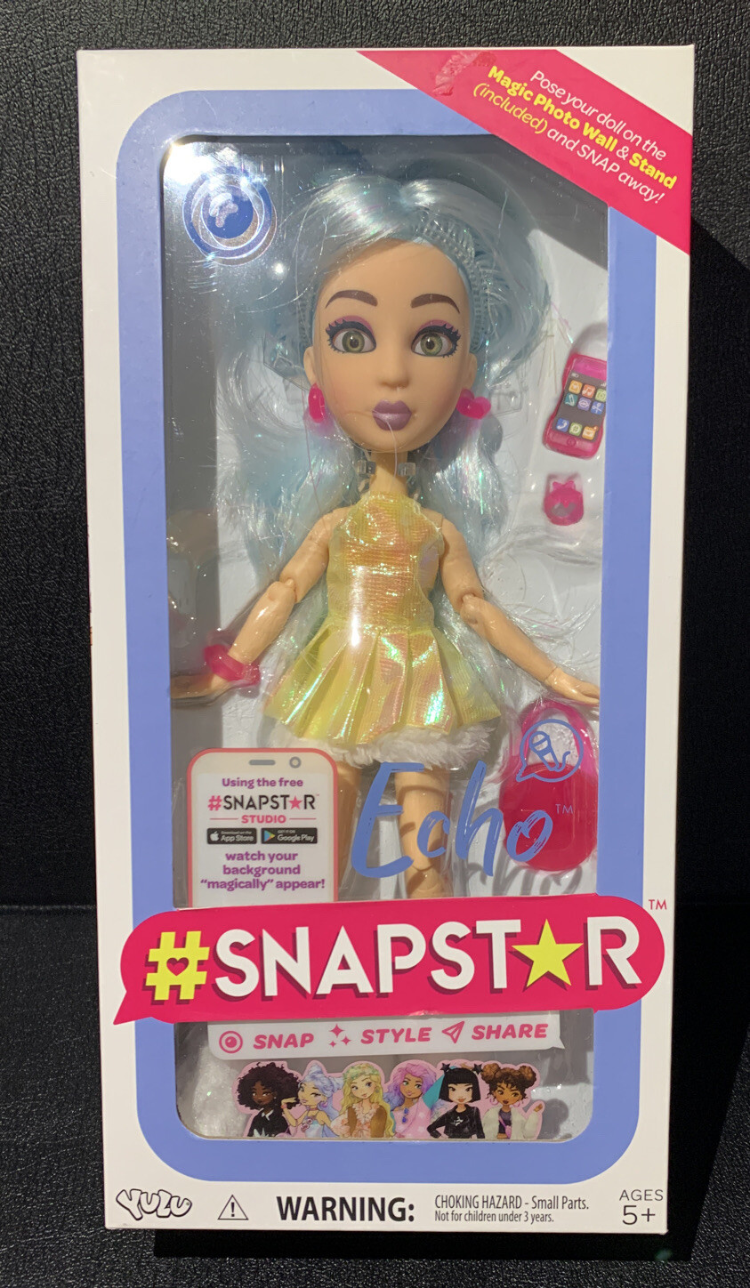 #SNAPSTAR Echo Doll Green Screen Wall & Stand Bedazzled Babe Snapstar Studio App
