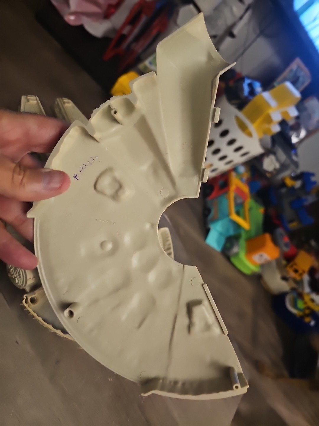 VINTAGE KENNER MICRO COLLECTION MILLENIUM FALCON INCOMPLETE.