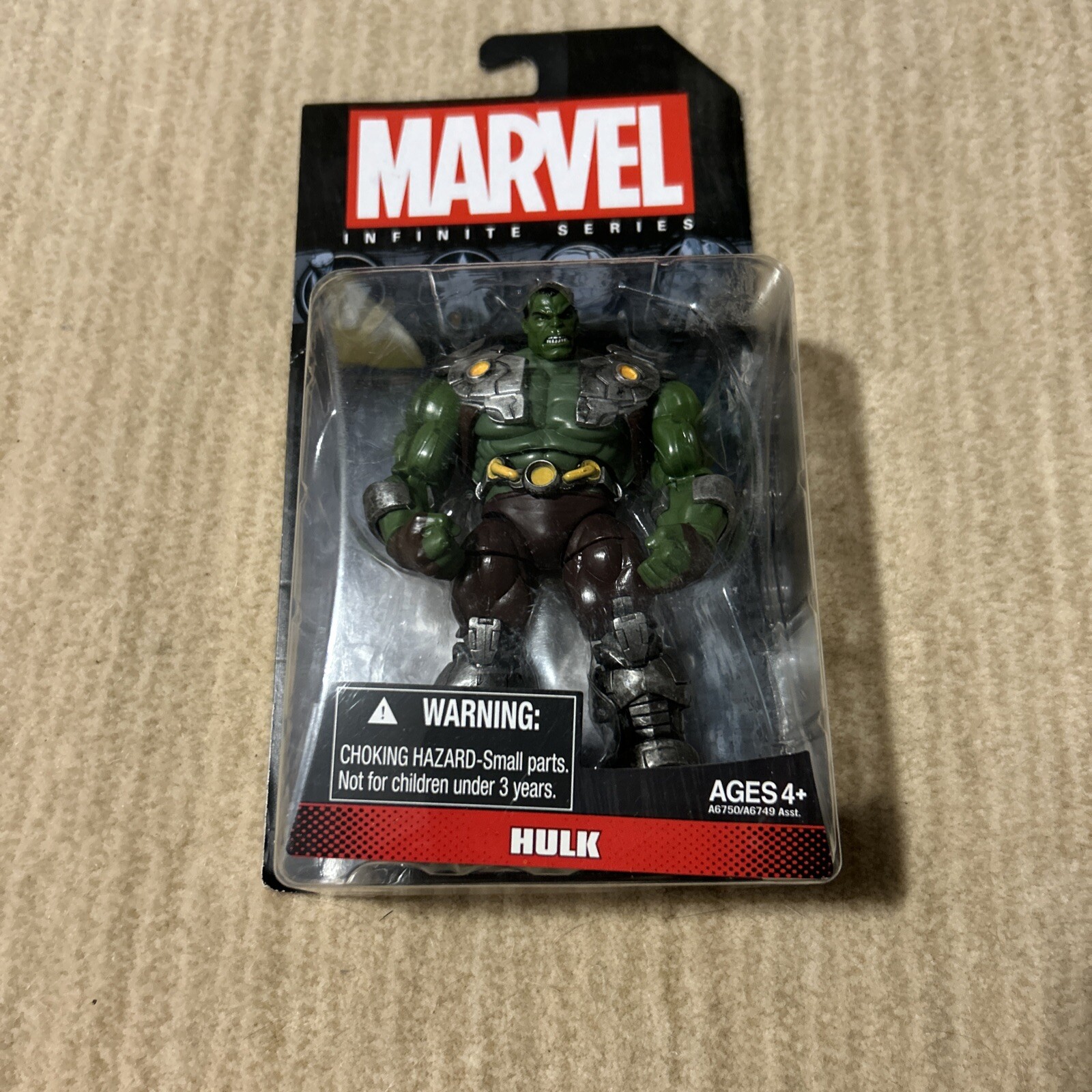 Hulk in Armor – Marvel Infinite Series 1:18 (3.75&Prime;) Scale 4.75&Prime;