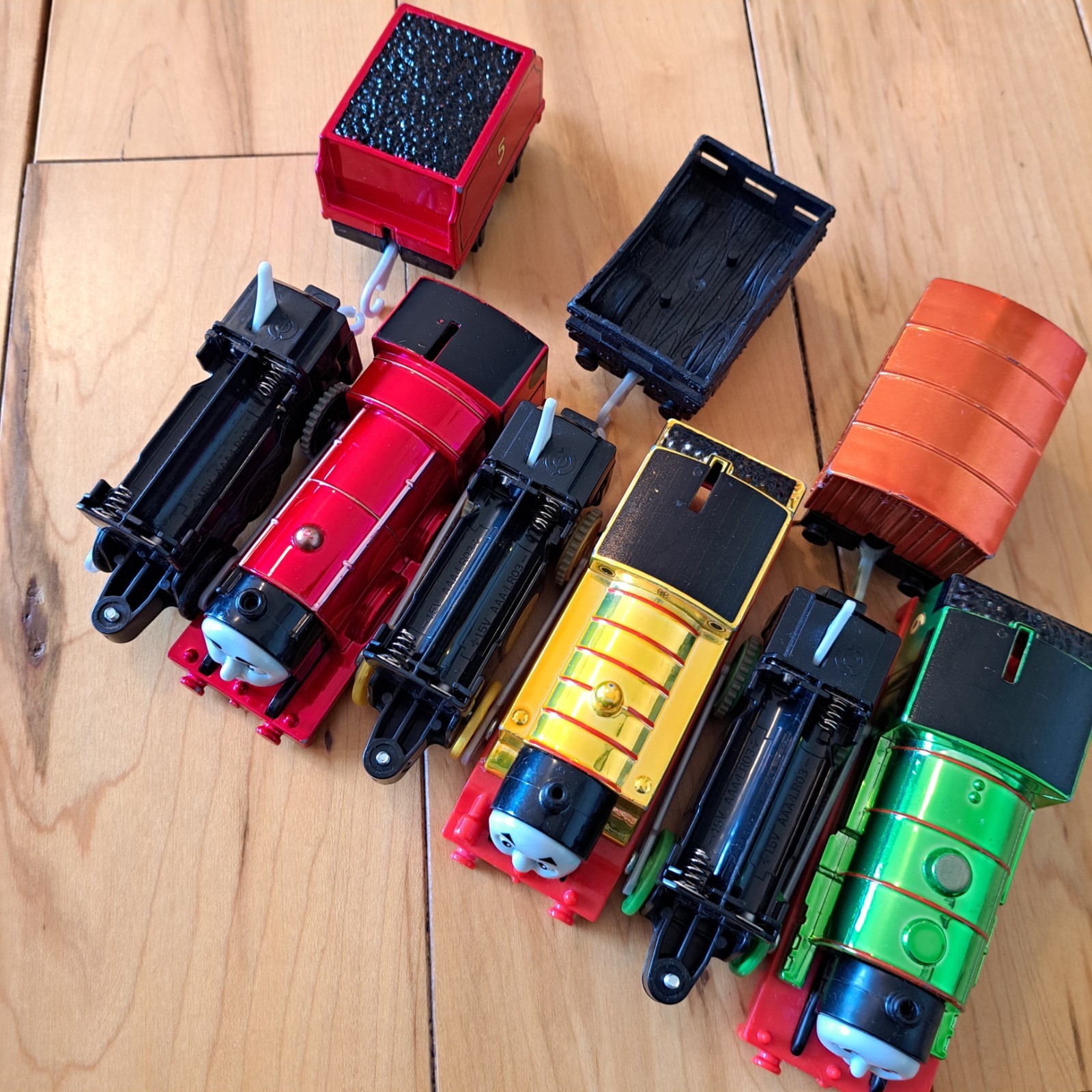 HTF! GOLDEN THOMAS, METALLIC JAMES & PERCY! Thomas Train Motorized Trackmaster