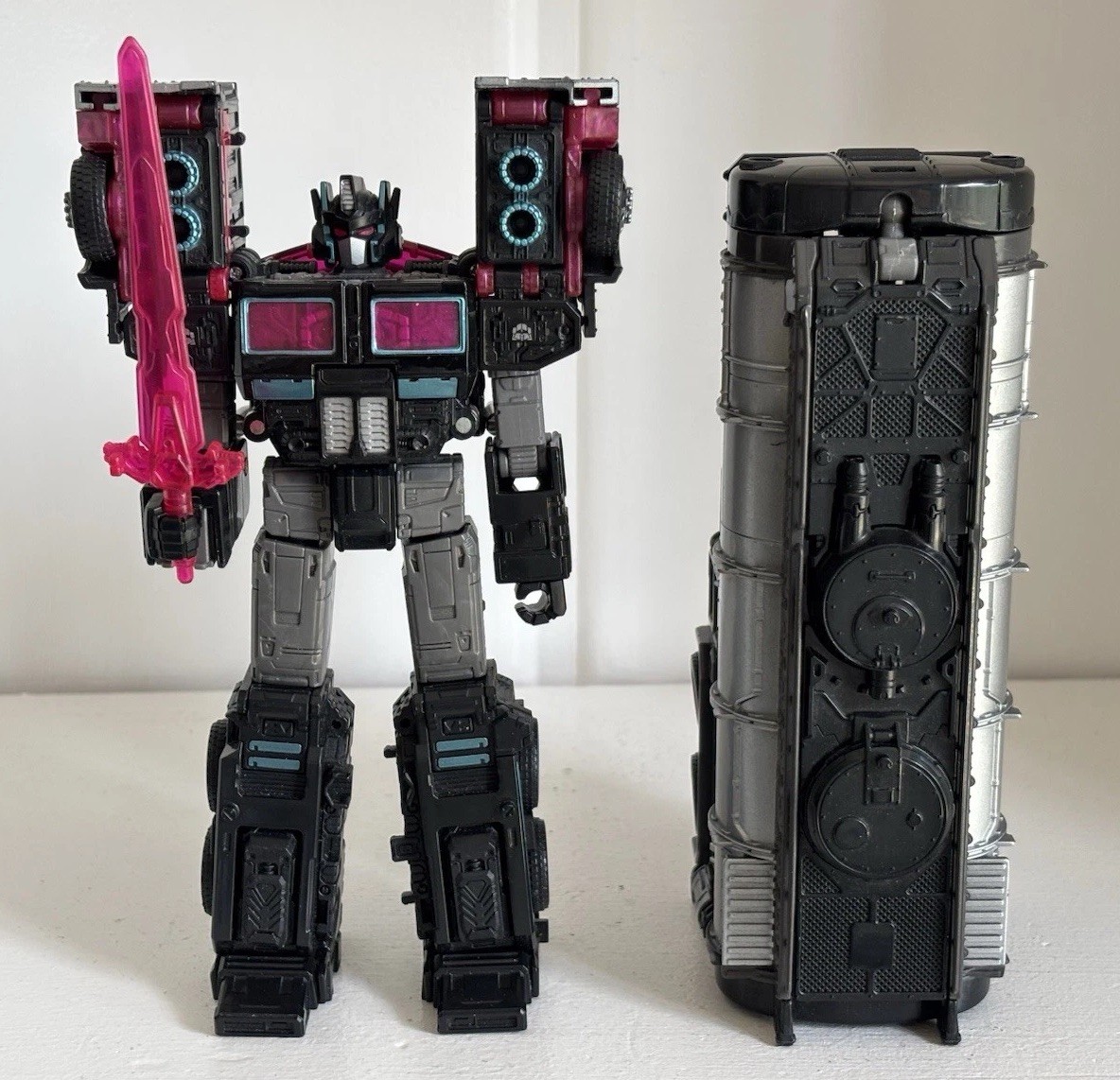 Transformers Legacy Velocitron Speedia 500 RID 2000 Universe Scourge (NO AXE)