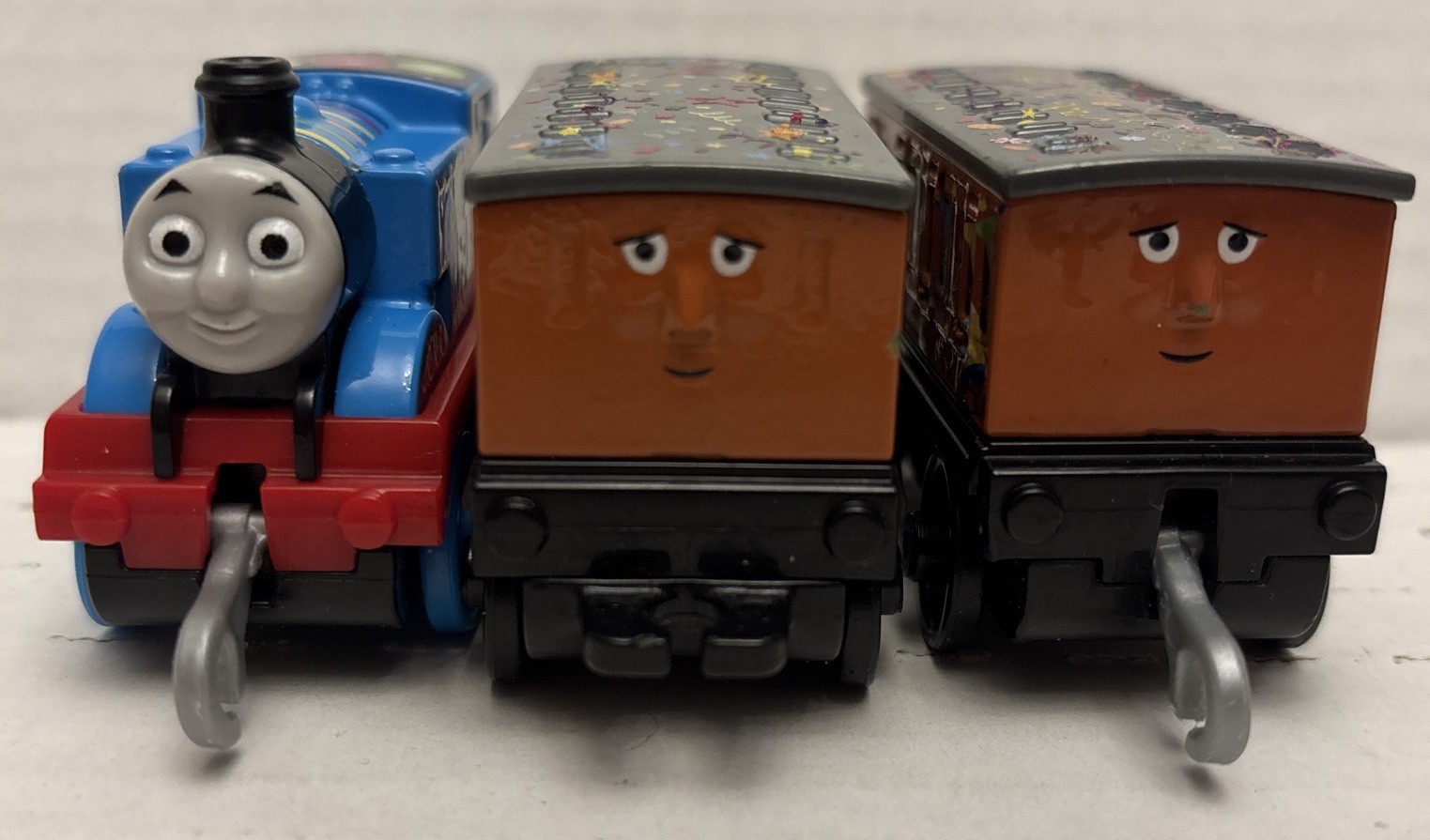 Thomas & Friends Train Happy Birthday Engine Annie Clarabel 2018