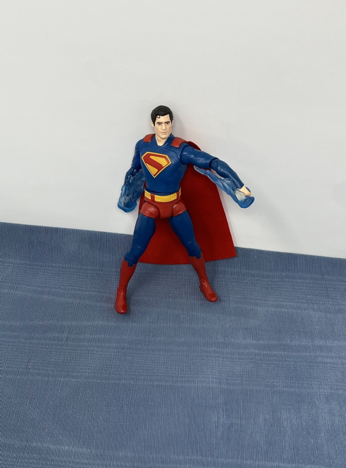 Dc Comics Superman figurine ( Without Packaging)