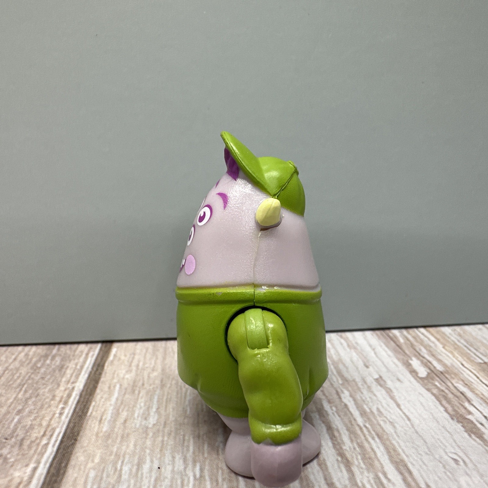 SQUISHY MONSTERS UNIVERSITY 2” ACTION FIGURE PLASTIC IMAGE NEXT TOY
