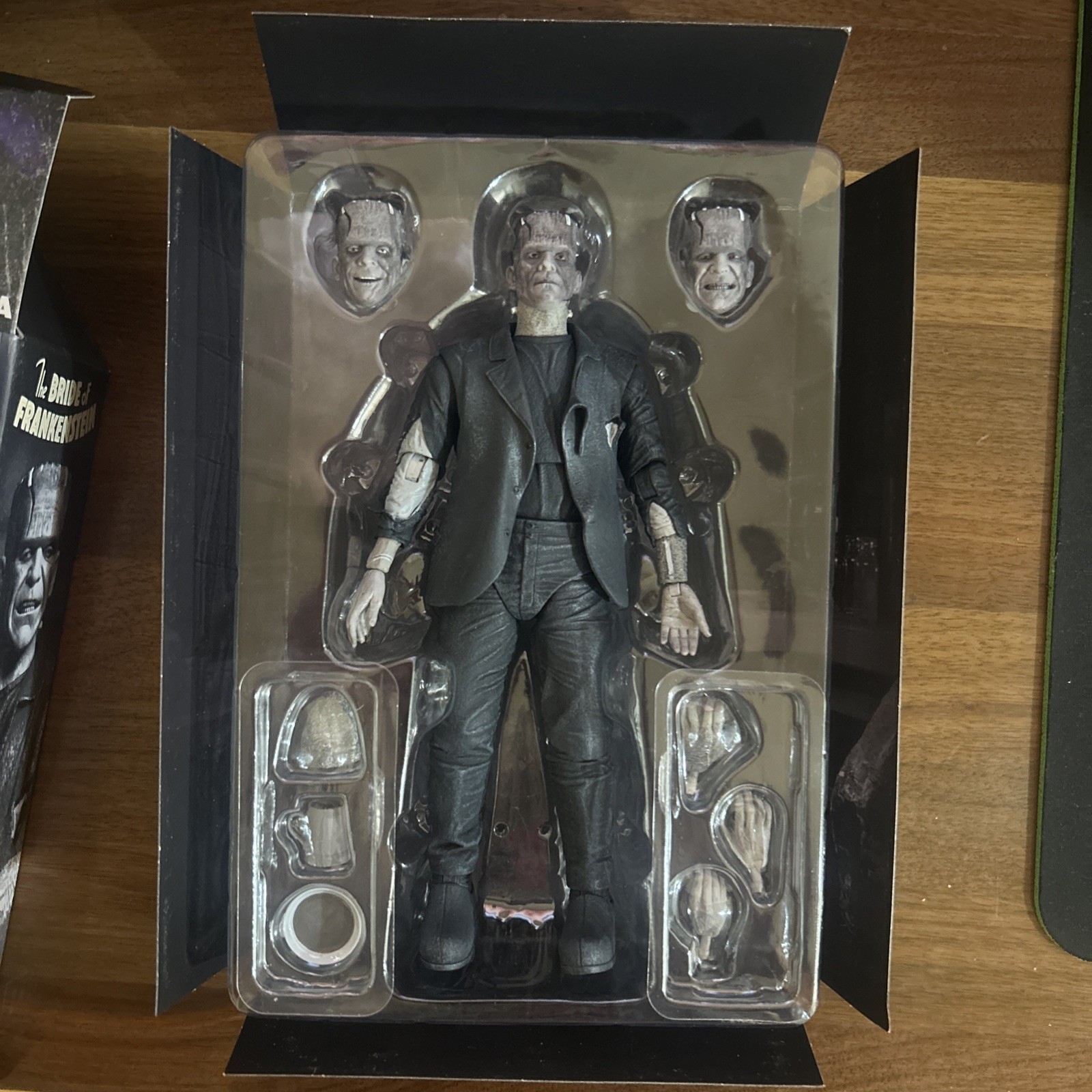 NECA The Bride Of Frankenstein The Monster Ultimate Action Figure