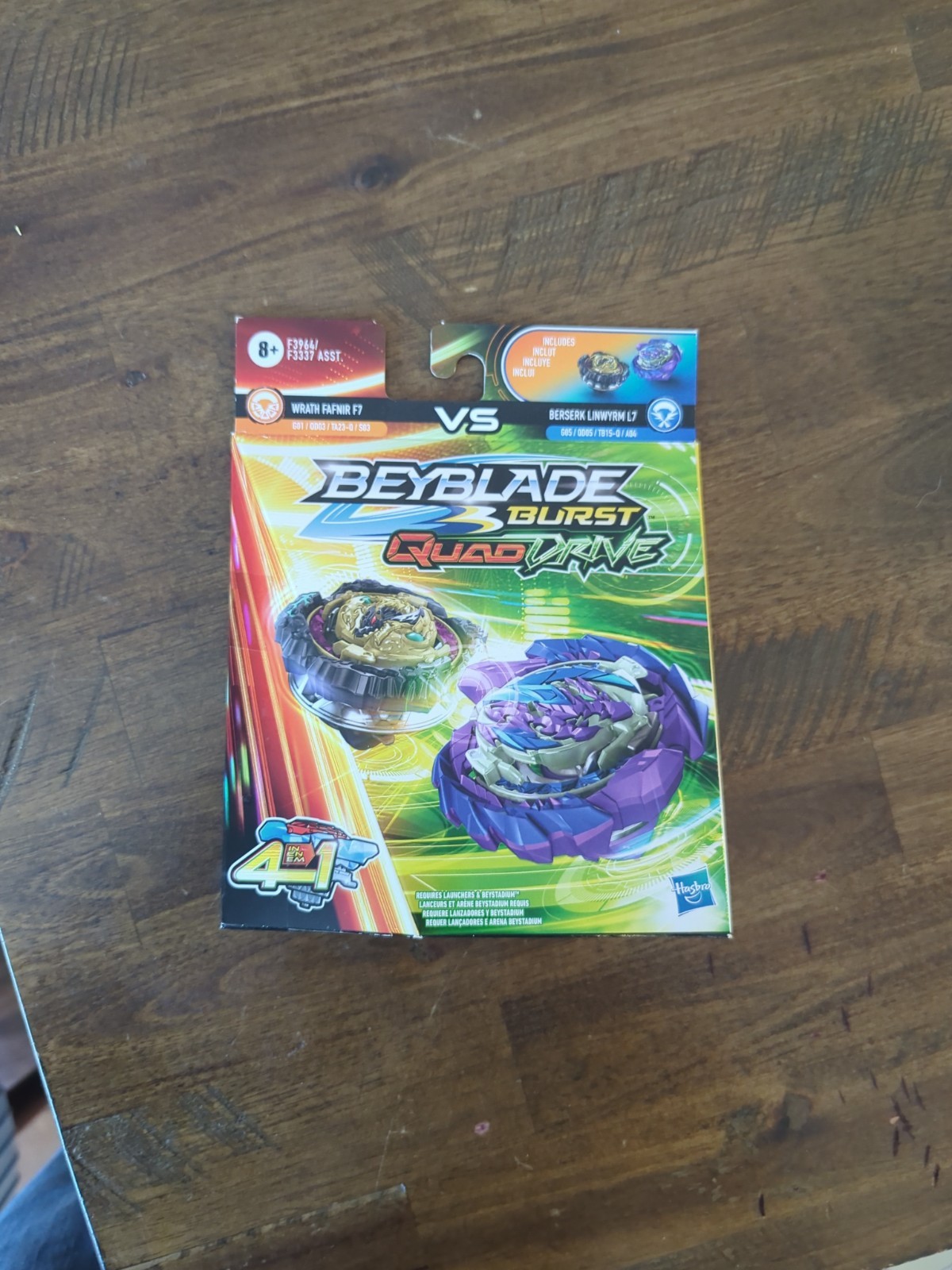 BEYBLADE BURST QUADDRIVE – WRATH FAFNIR F7 VS BERSERK LINWYRM L7 – HASBRO