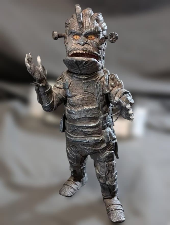 CCP Spectreman Dustman Soft Vinyl Figure 29.5cm Kaiju Sofubi With Header Card
