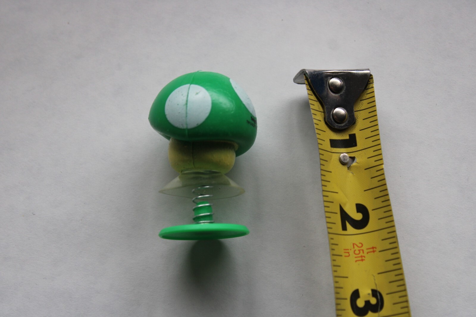 2015 Design Ware Nintendo Super Mario Bros. 1-Up Mushroom Pop Up 2&Prime; Figure