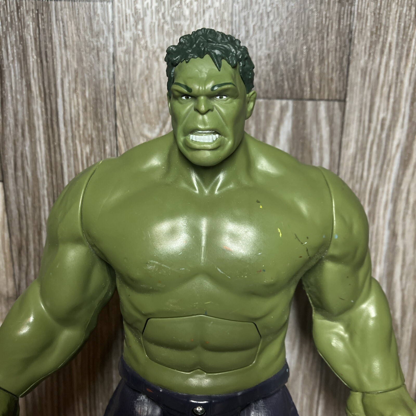 Incredible Hulk Talking 12&Prime; Action Figure 2015 Marvel Avengers Hasbro