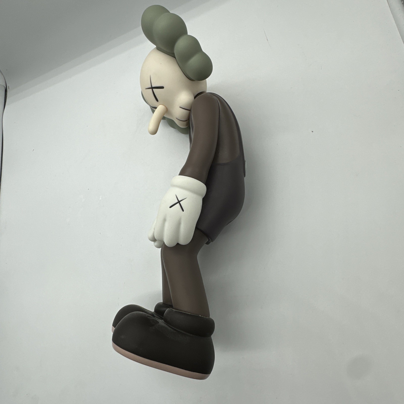 Kaws 2017 Authentic Small Lie Brown Companion Figure Medicom Toy 10”