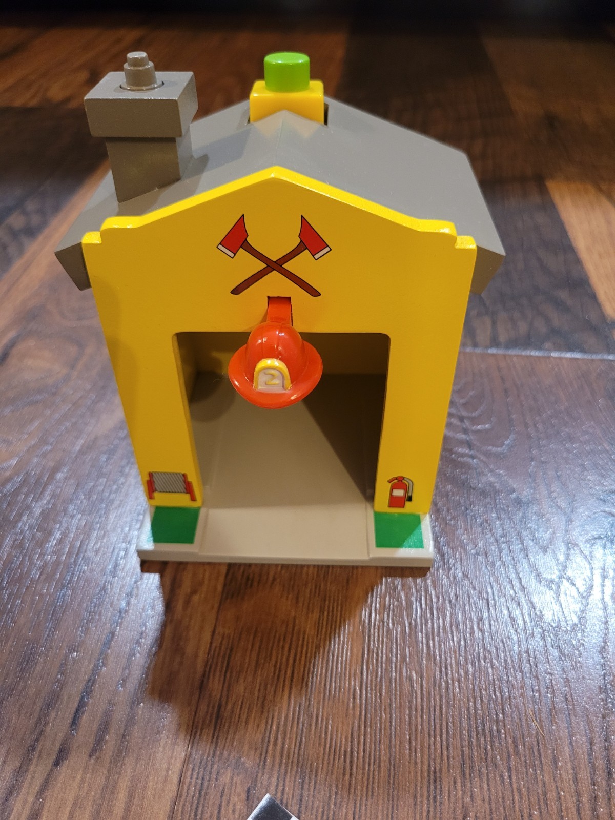 2002 Jay Jay the jet plane REVVIN&rsquo; EVAN&rsquo;S FIREHOUSE wooden adventure system NIB