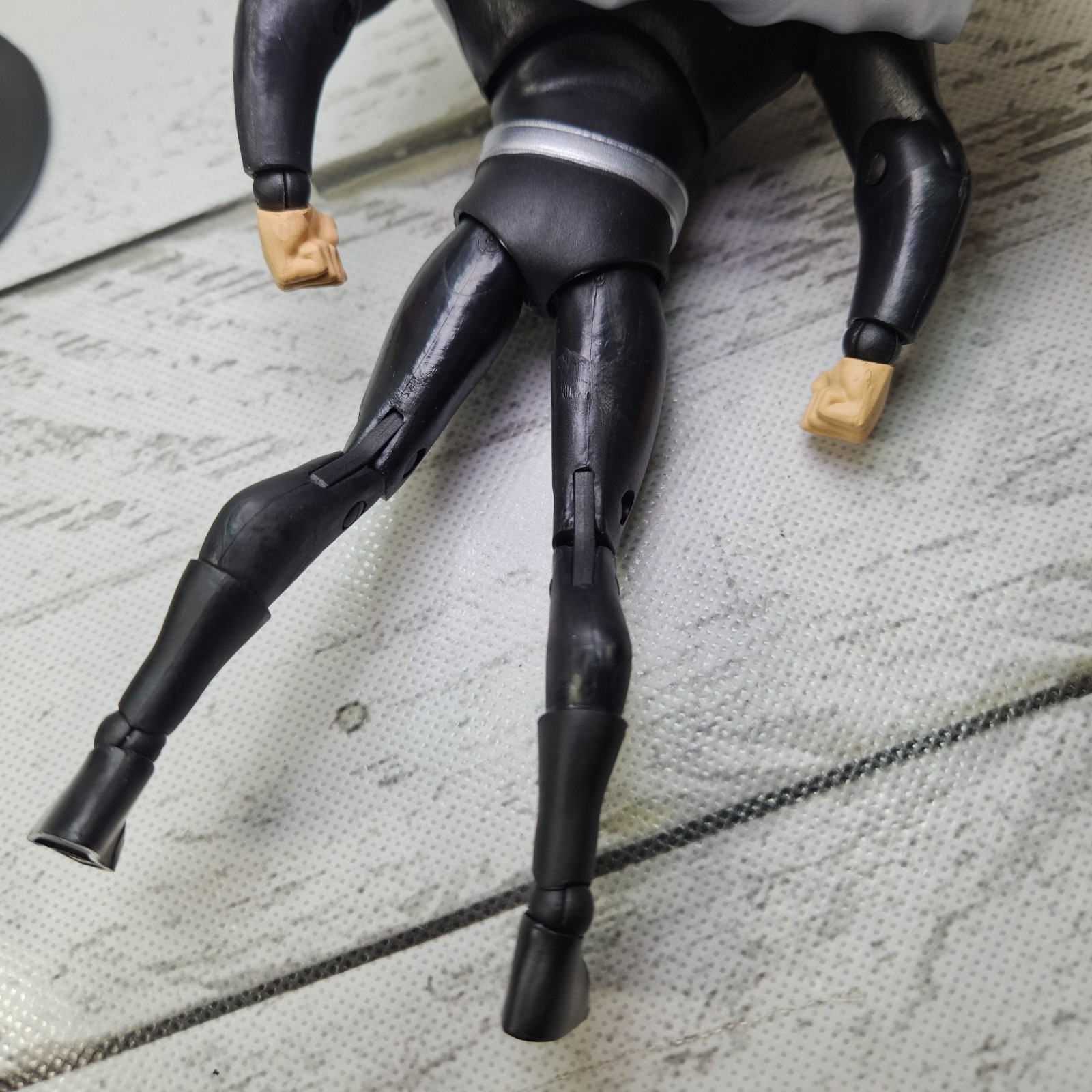 McFarlane DC Multiverse Superman The Animated Series Black Suit 2020 7&Prime; Figure