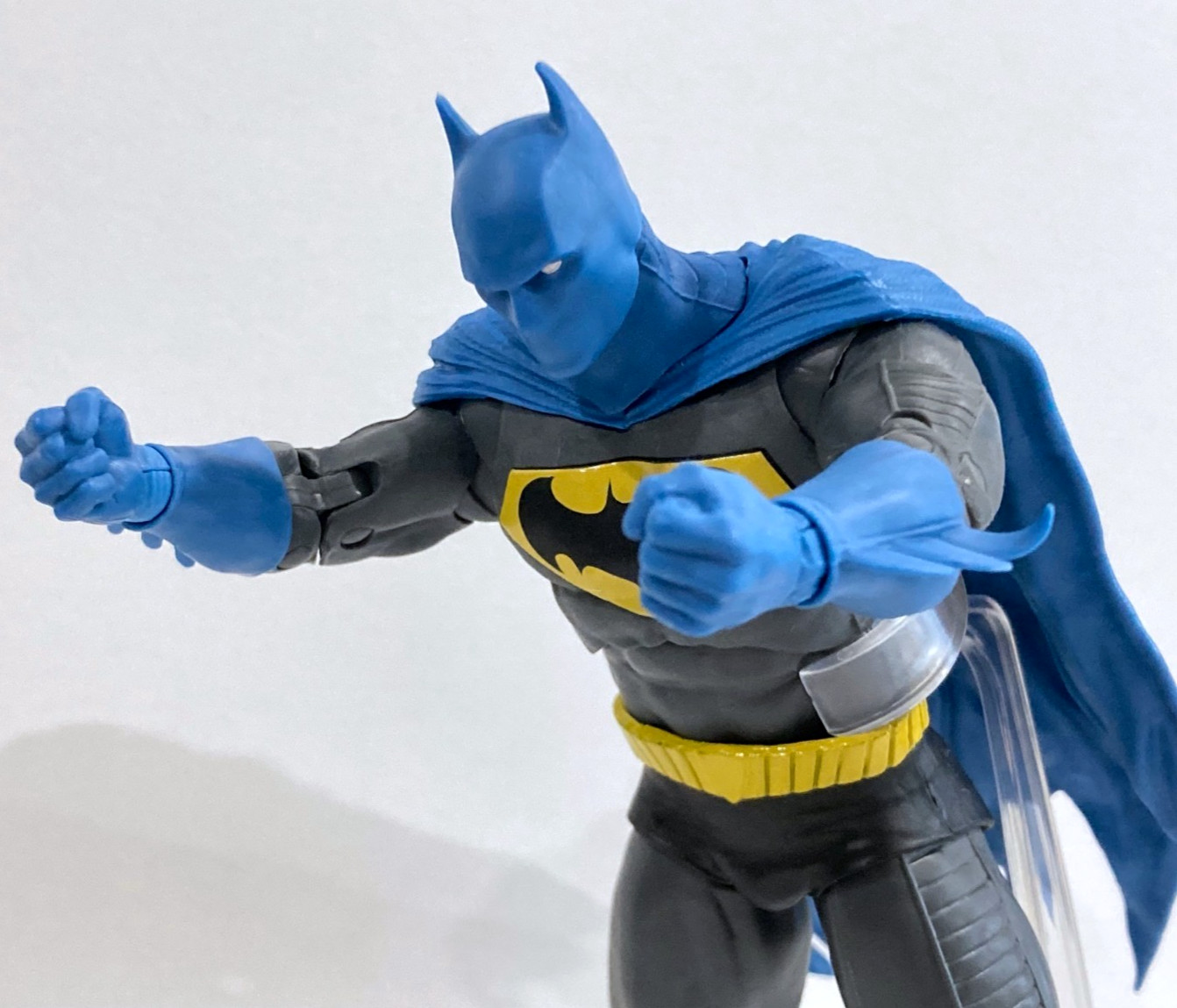 McFarlane DC Multiverse Batman Knightfall 7&Prime; Action Figure Extra Hands and Stand