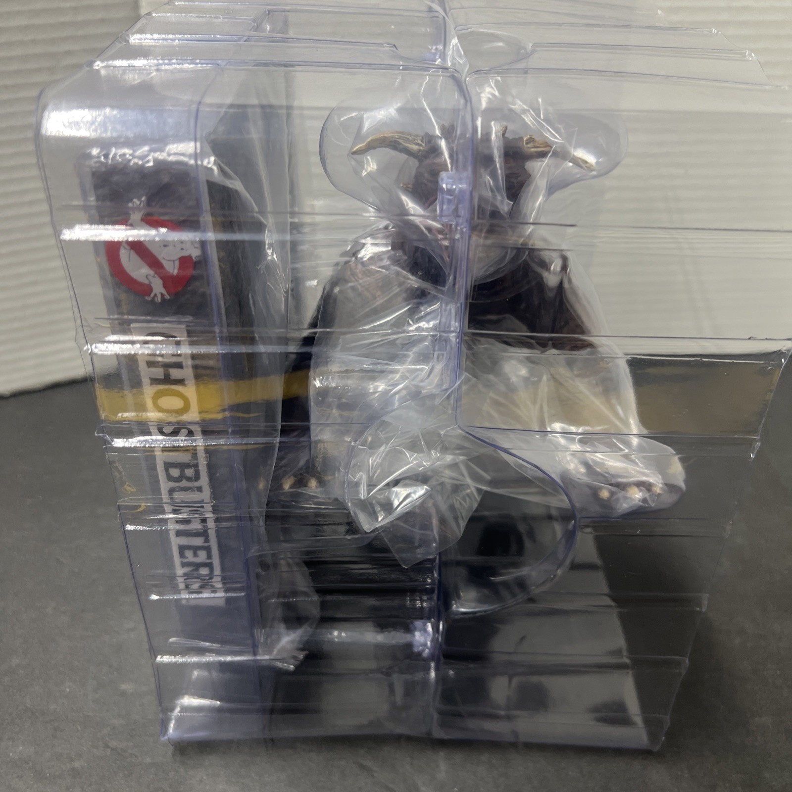 Ghostbusters Zuul Deluxe 1:8 Scale Soft Vinyl Figure Terror Dog Star Ace Toys