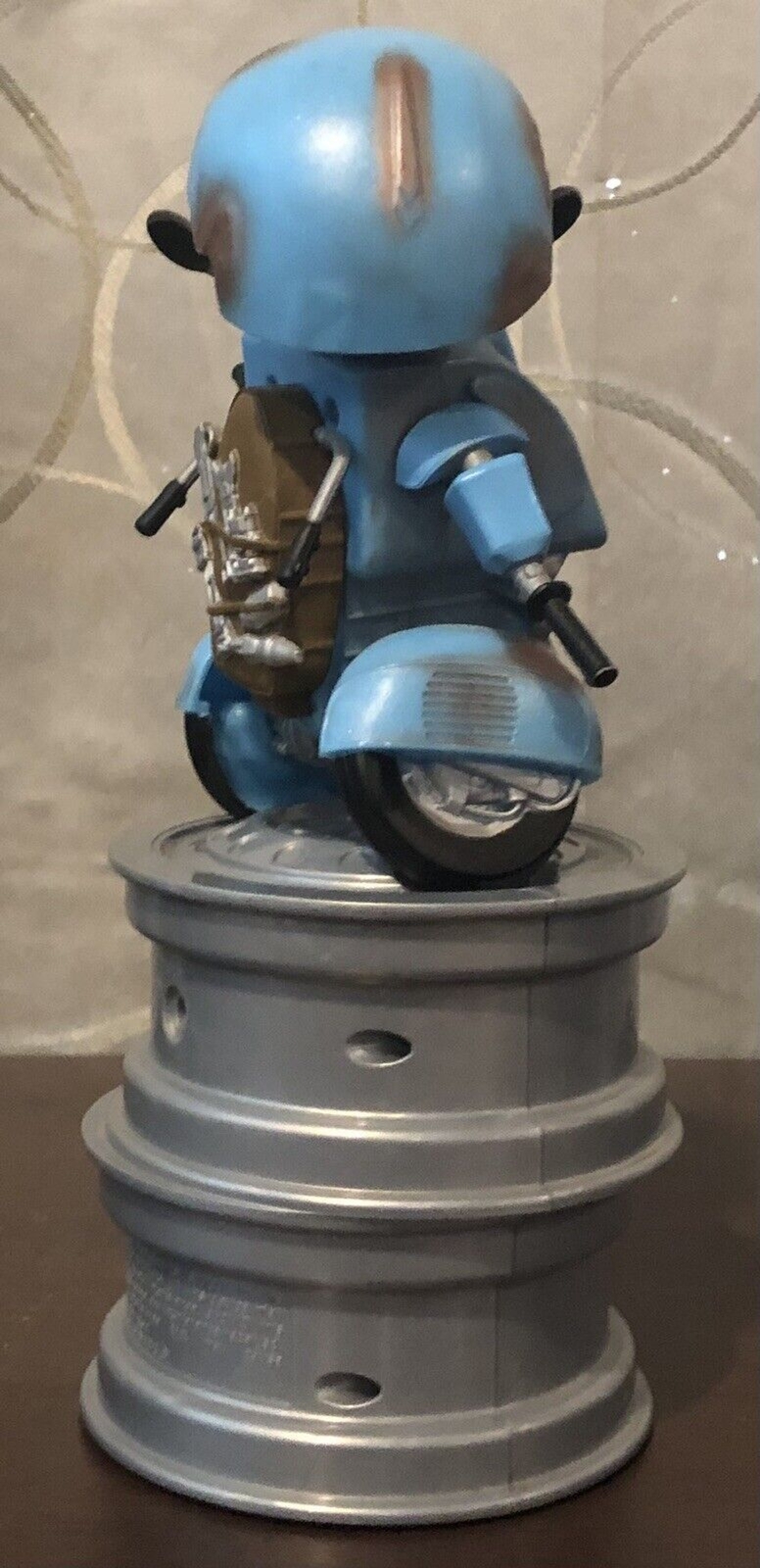 Transformers The Last Knight Dancing Autobot Sqweeks Speaker Figure eKids TF-408