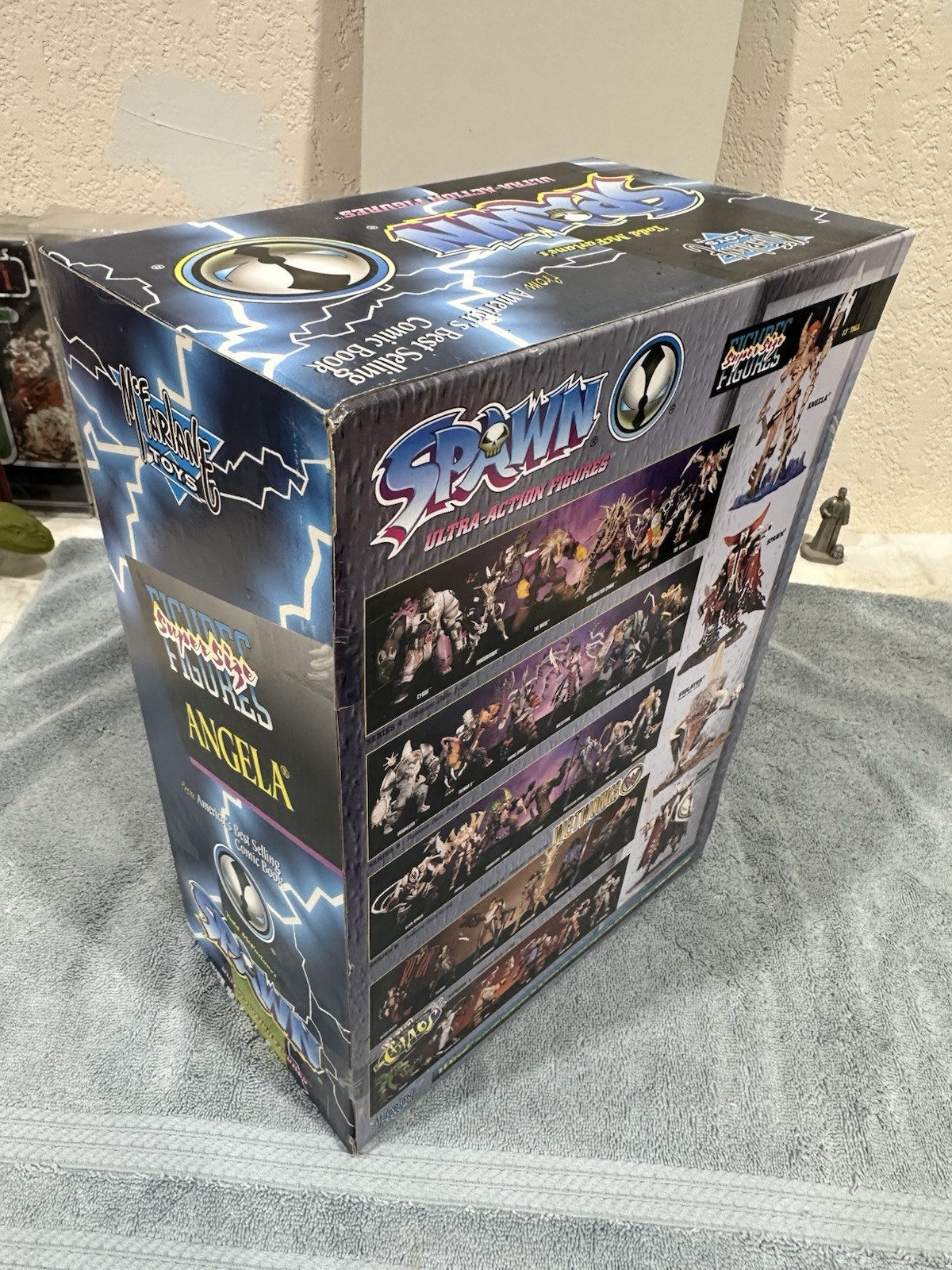 Spawn 13” Angela Shoulder Armor Fell Off In Box