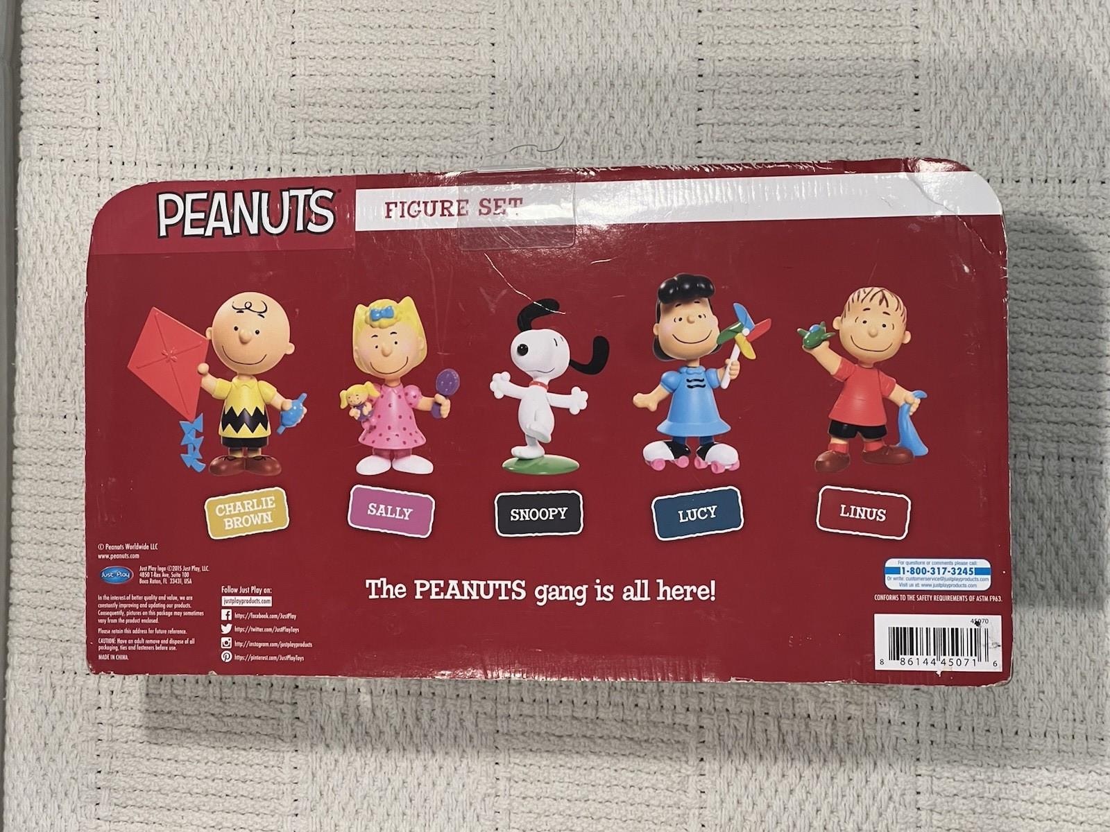 NEW Peanuts Gang 5 Figure Set Just Play 2015 NIB Charlie Brown Snoopy Lucy Linus