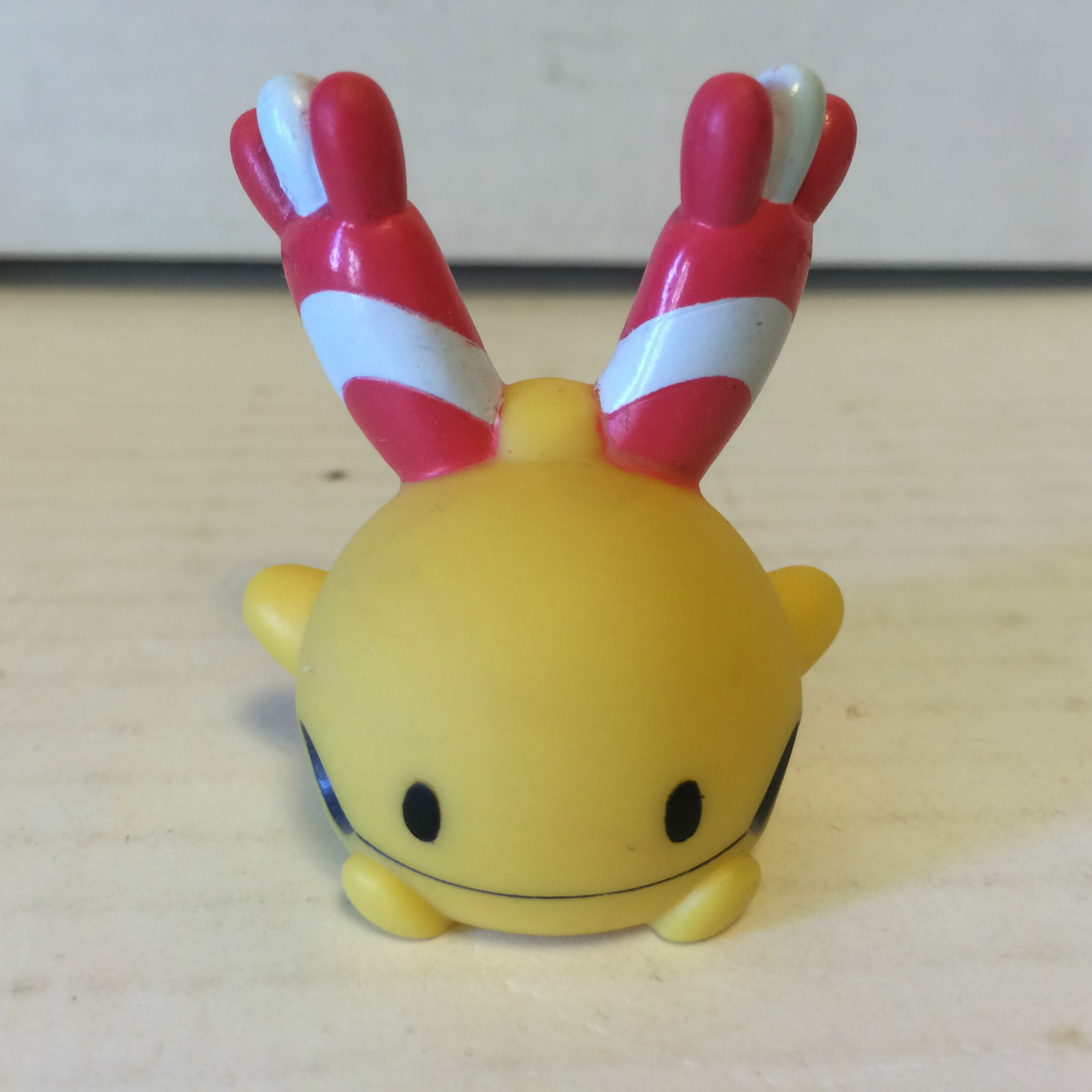 2006 Pokemon Finger Puppet Chingling 1.5&Prime; Gotta Catch Them All Nintendo Bandai