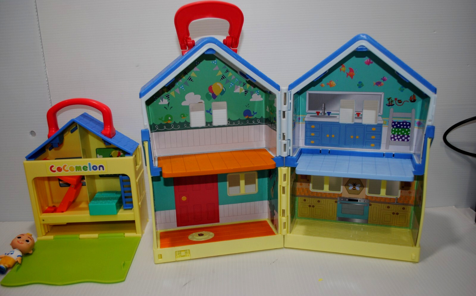 cocomelon deluxe house