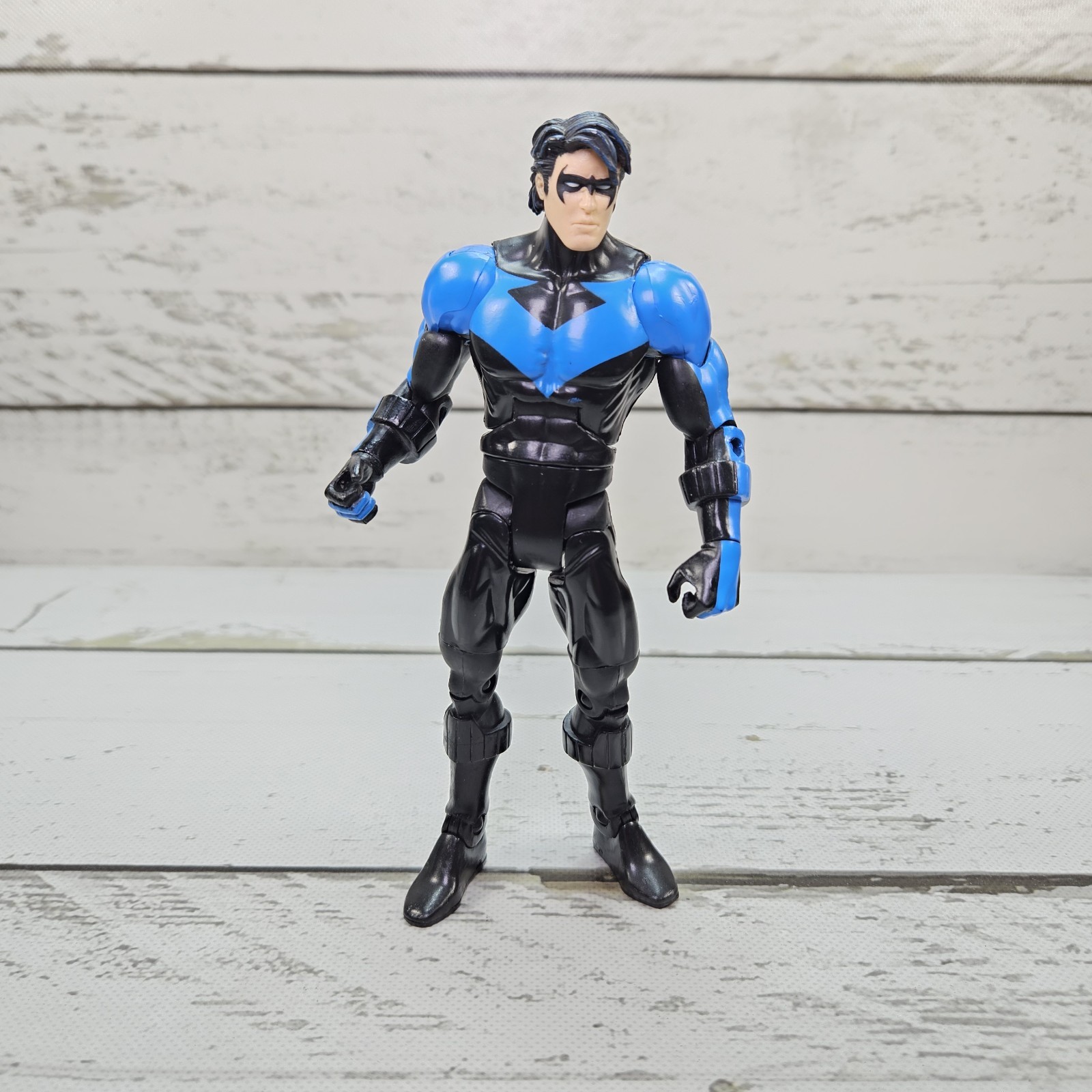 Mattel DC Universe Classics Wave 3 Nightwing 2008 6.5&Prime; Figure Damaged Read